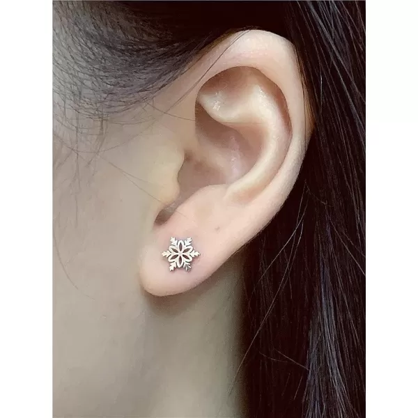 Vintage Snowflake Stud Earrings for Women Girls Stainless Steel Hypoallergenic Small Cute Flower Sihouette Button Studs Cartilage Tragus Post Fashion Minimalist Christmas Party Jewelry Gifts SilverVintage Snowflake Stud Earrings for Women Girls Stainless Steel Hypoallergenic Small Cute Flower Sihouette Button Studs Cartilage Tragus Post Fashion Minimalist Christmas Party Jewelry Gifts Silver