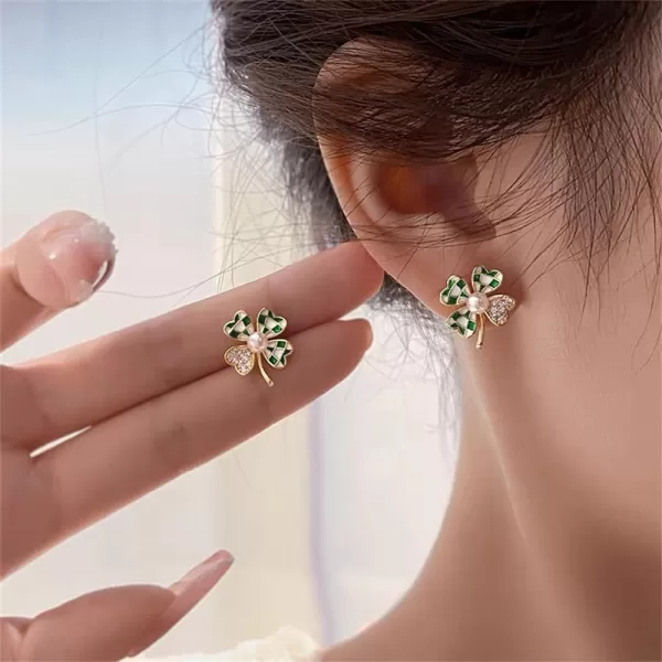 Gold Clover Checker Leaf Stud Earrings for Women 925 Sterling Silver Post Pin Crystal Green Enamel Lucky 4 Leaves Shamrock Flower Studs Cartilage Earrings Hypoallergenic Dainty StPatricks Day Jewelry