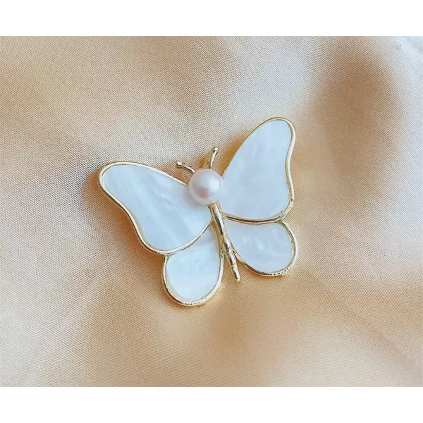 imageShell Pearl Butterfly Brooch Pin for Women Girls Fashion Gold Plated Winged Brooches Pins Necktie Dress Accessories Bouquet Decor Elegant Wedding Birthday Anniversary Jewelry Gifts for Mom Sister