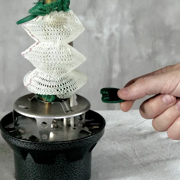 Coleman NorthStar 1500 Lumens 1-Mantle Propane Lantern, Push-Button Instastart Ignition with Pressure Regulator and Mantle Included, Great for Camping, Power Outage, Emergencies, &amp; Home Use