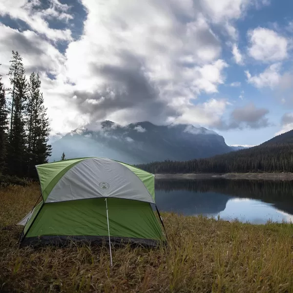 Coleman Sundome Camping Tent, 2/3/4/6 Person Dome Tent with Snag-Free Poles for Easy Setup in Under 10 Mins, Included Rainfly Blocks Wind &amp; Rain, Tent for Camping, Festivals, Backyard, Sleepovers