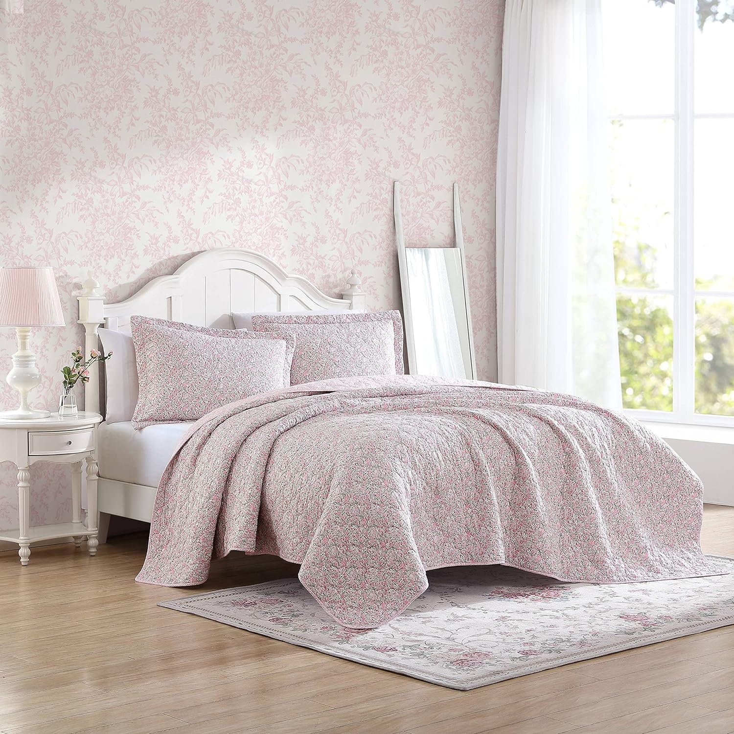 Laura Ashley- Twin Quilt Set, Lightweight Cotton Bedding with Matching Sham, Vintage Floral Inspired Home Decor with Solid Reverse 