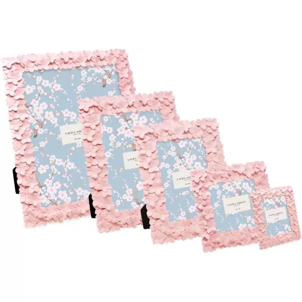 Laura Ashley 4x6 Mint Green Flower Textured Hand-Crafted Resin Picture Frame w/Easel &amp; Hook for Tabletop &amp; Wall Display, Decorative Floral Design Home Décor, Photo Gallery, Art 