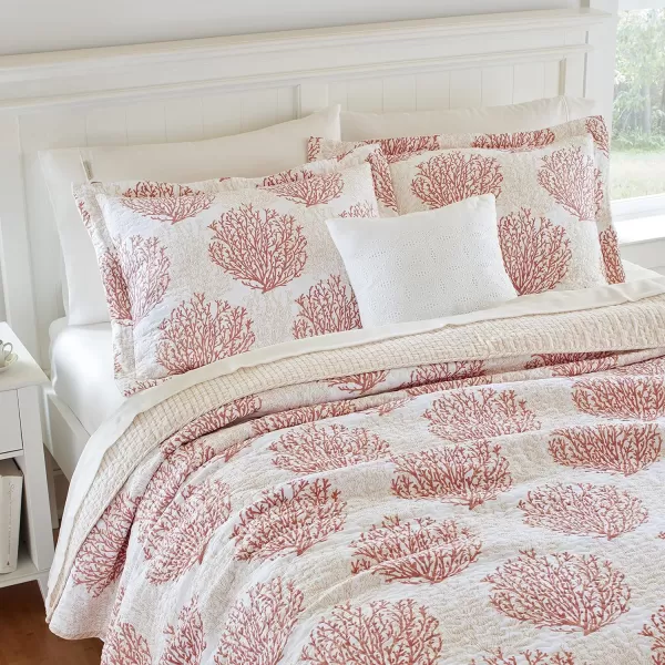 Laura Ashley | Coral Coast Collection | Quilt Set - Ultra Soft All Season Bedding, Reversible Stylish Bedding with Matching Sham, Queen, Coral