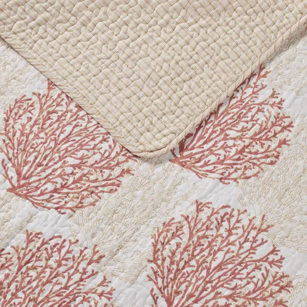 Laura Ashley | Coral Coast Collection | Quilt Set - Ultra Soft All Season Bedding, Reversible Stylish Bedding with Matching Sham, Queen, Coral
