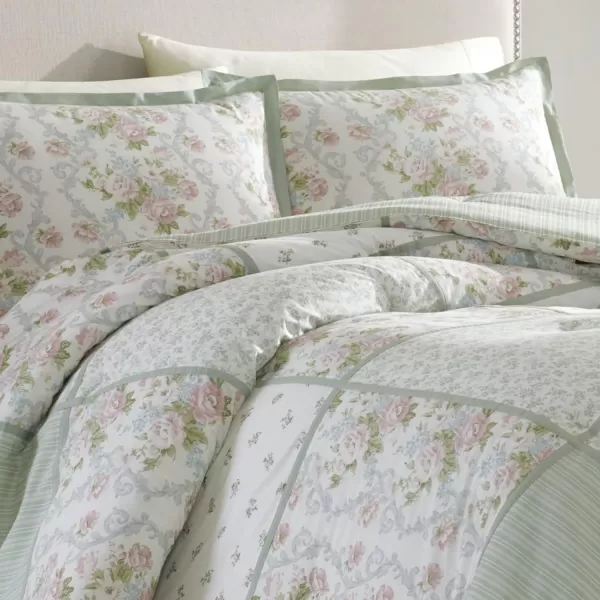Laura Ashley - Full Comforter Set, Reversible Cotton Bedding with Matching Shams &amp; Bedskirt, Stylish Home Decor for All Seasons 
