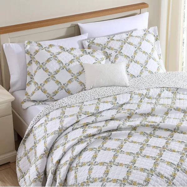 Laura Ashley Home | Antoinette Collection | Quilt Set - 100% Cotton, Reversible, Ultra-Soft Bedding with Matching Shams, Queen, Dandelion