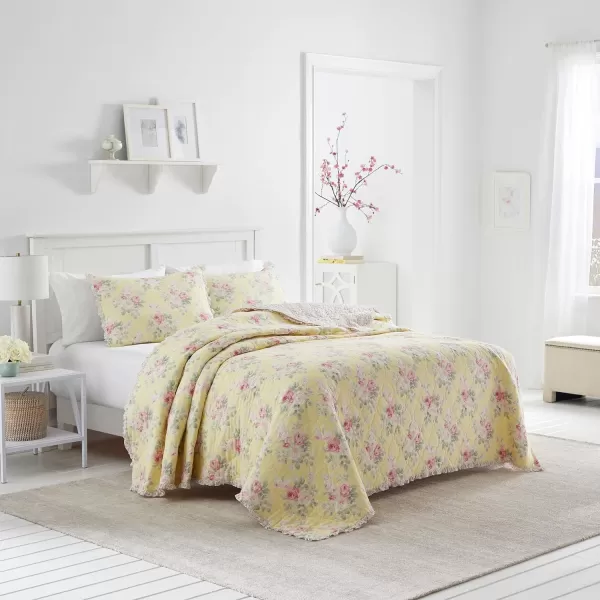 Laura Ashley Home | Melany Collection | Luxury Premium Ultra Soft Quilt Coverlet, Comfortable &amp; Lightweight All Season Bedding, Queen, Yellow