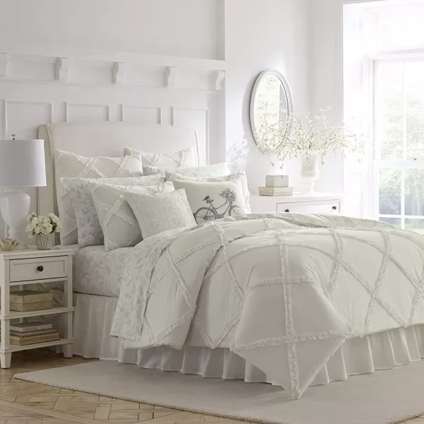 Laura Ashley Home - Queen Duvet Cover Set, Reversible Cotton Bedding with Matching Shams &amp; Button Closure, All Season Home Decor 