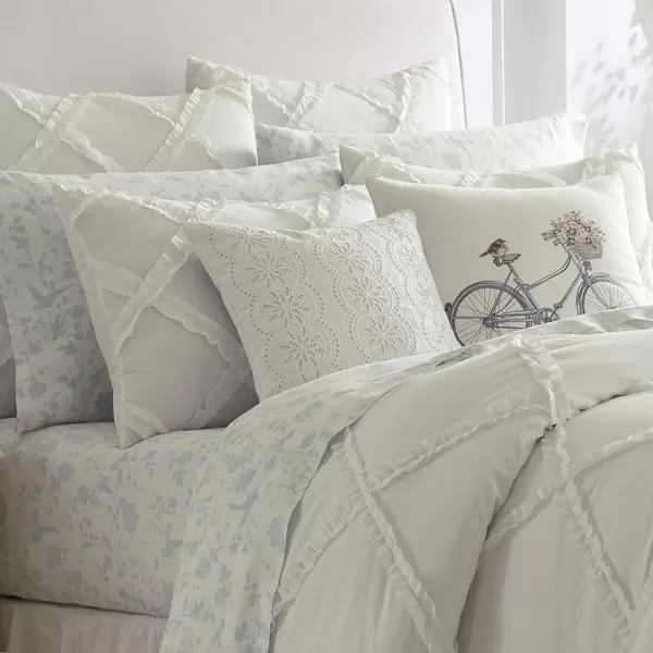 Laura Ashley Home - Queen Duvet Cover Set, Reversible Cotton Bedding with Matching Shams &amp; Button Closure, All Season Home Decor 