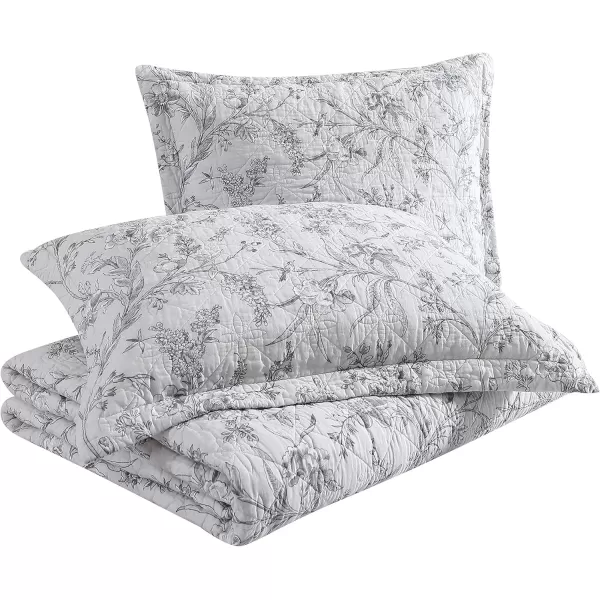 Laura Ashley Home - Queen Quilt Set, Cotton Reversible Bedding with Matching Shams, Lightweight Home Decor Ideal for All Seasons 