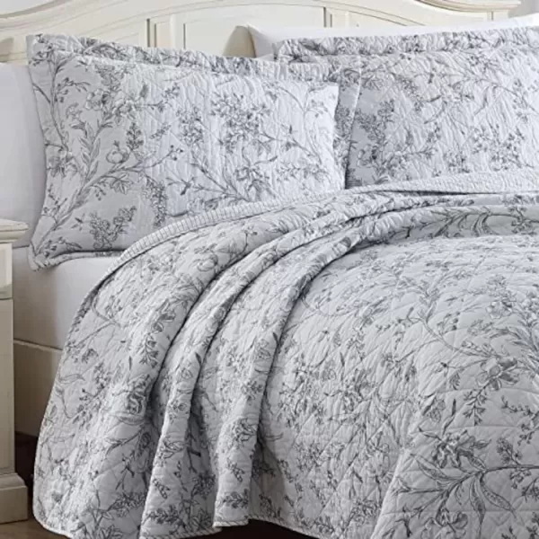 Laura Ashley Home - Queen Quilt Set, Cotton Reversible Bedding with Matching Shams, Lightweight Home Decor Ideal for All Seasons 