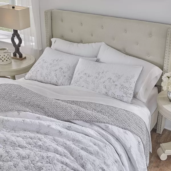 Laura Ashley Home - Twin Quilt Set, Reversible Cotton Bedding with Matching Sham, Pre-Washed Home Decor for Added Softness 