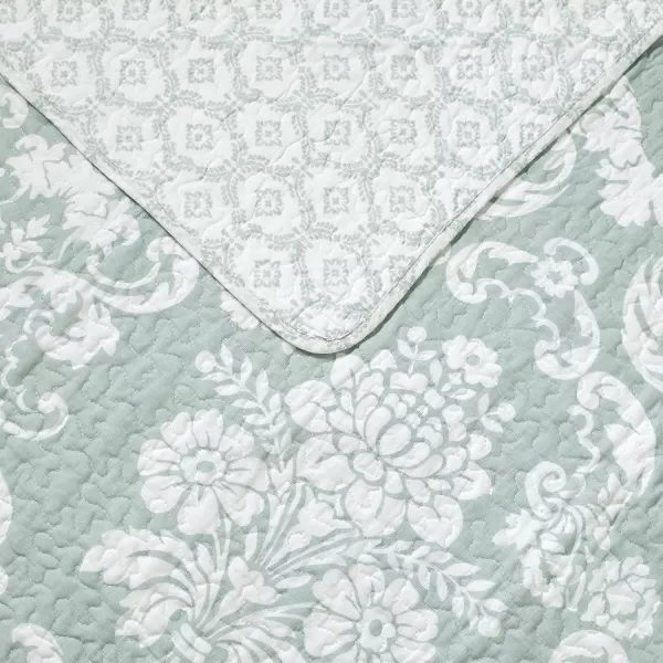 Laura Ashley- Queen Quilt Set, Cotton Reversible Bedding Set with Bonus Pillow Cover, All Season Cottage Home Décor 