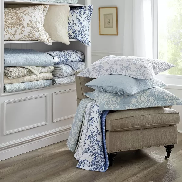 Laura Ashley- Queen Quilt Set, Cotton Reversible Bedding Set with Bonus Pillow Cover, All Season Cottage Home Décor 
