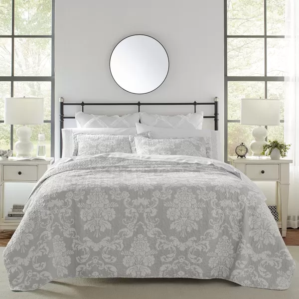 Laura Ashley- Queen Quilt Set, Cotton Reversible Bedding Set with Bonus Pillow Cover, All Season Cottage Home Décor 
