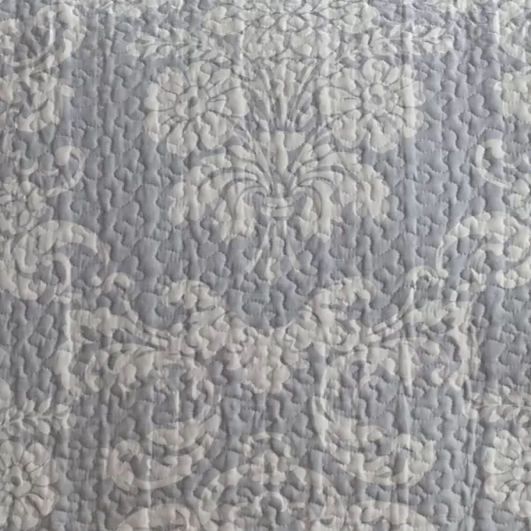 Laura Ashley- Queen Quilt Set, Cotton Reversible Bedding Set with Bonus Pillow Cover, All Season Cottage Home Décor 