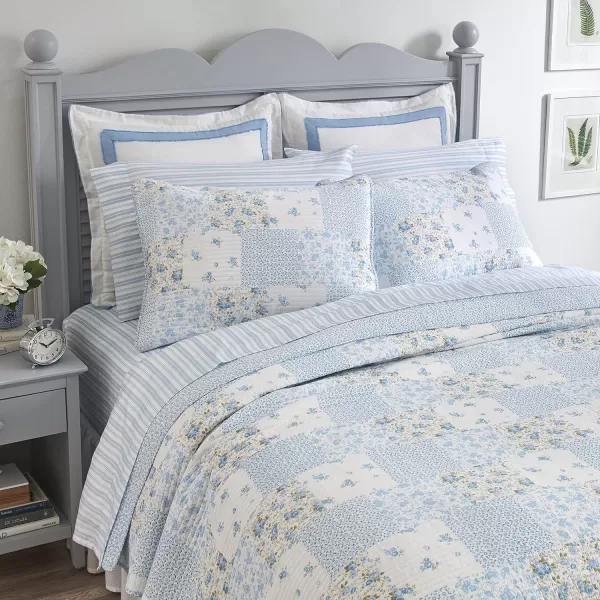 Laura Ashley - Twin Quilt Set, Cotton Reversible Bedding with Matching Sham, Bedroom Decor Ideal for All Seasons 