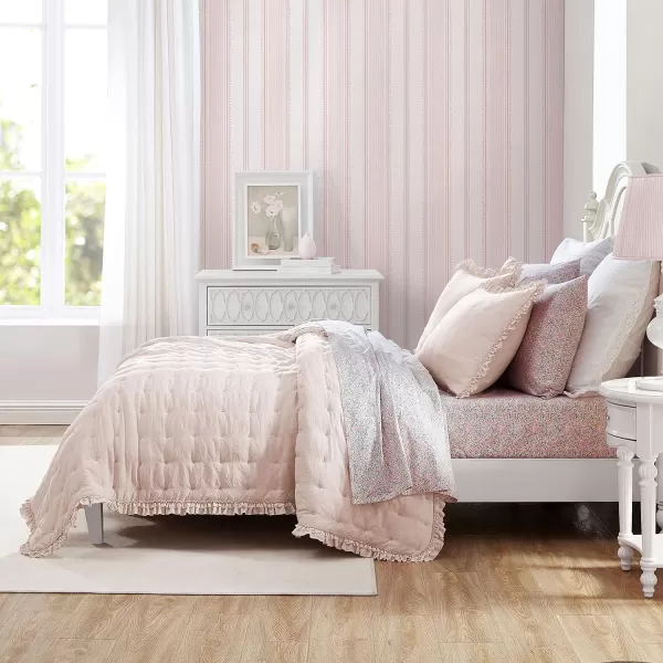 Laura Ashley- Twin Quilt Set, Reversible Bedding Set Including Sham, All Season Farmhouse Home Décor 