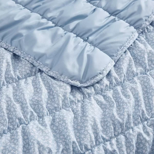 Laura Ashley- Twin Quilt Set, Reversible Bedding Set with Matching Sham, Lightweight Home Decor for All Seasons 