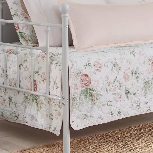 Laura Ashley - Twin Quilt Set, Reversible Cotton Bedding with Matching Sham, Lightweight Home Decor for All Seasons 