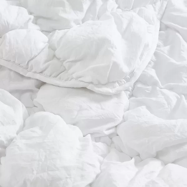 Laura Ashley- Twin Quilt Set, Solid Bedding Set Including Sham, All Season Farmhouse Home Décor 