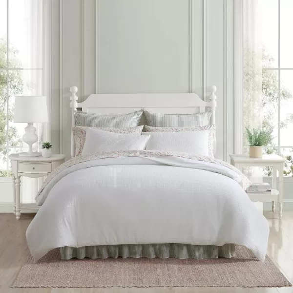 Laura Ashley- Queen Duvet Cover Set, Reversible Cotton Bedding Set with Matching Shams, Farmhouse Home Décor 