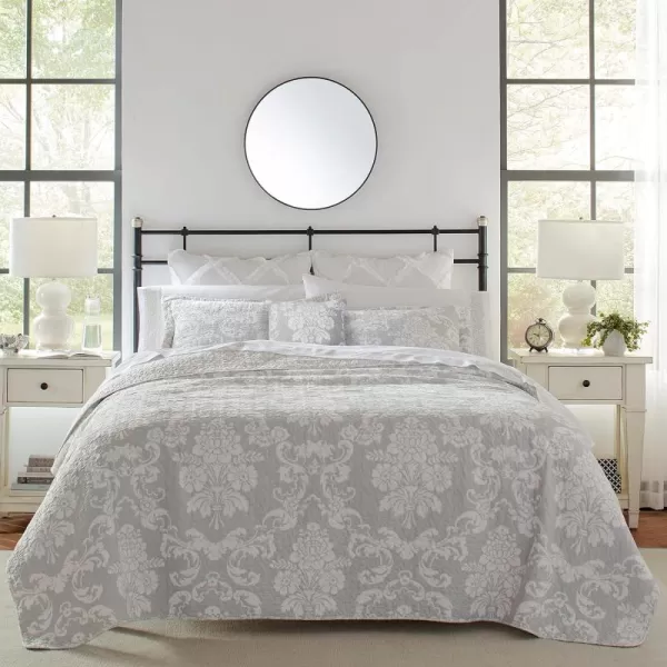 Laura Ashley- Queen Quilt Set, Cotton Reversible Bedding Set with Bonus Pillow Cover, All Season Cottage Home Décor 