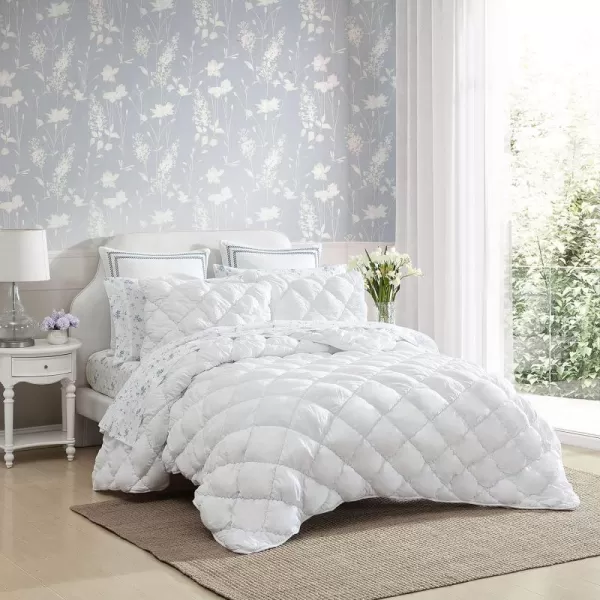 Laura Ashley- Twin Quilt Set, Solid Bedding Set Including Sham, All Season Farmhouse Home Décor 