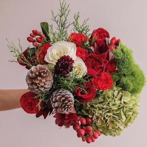 imageLaura Ashley Winter Wonderland Bouquet Fresh Cut Flowers Floral Delivery All Occasion Gift